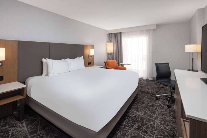 Room 4 of 42